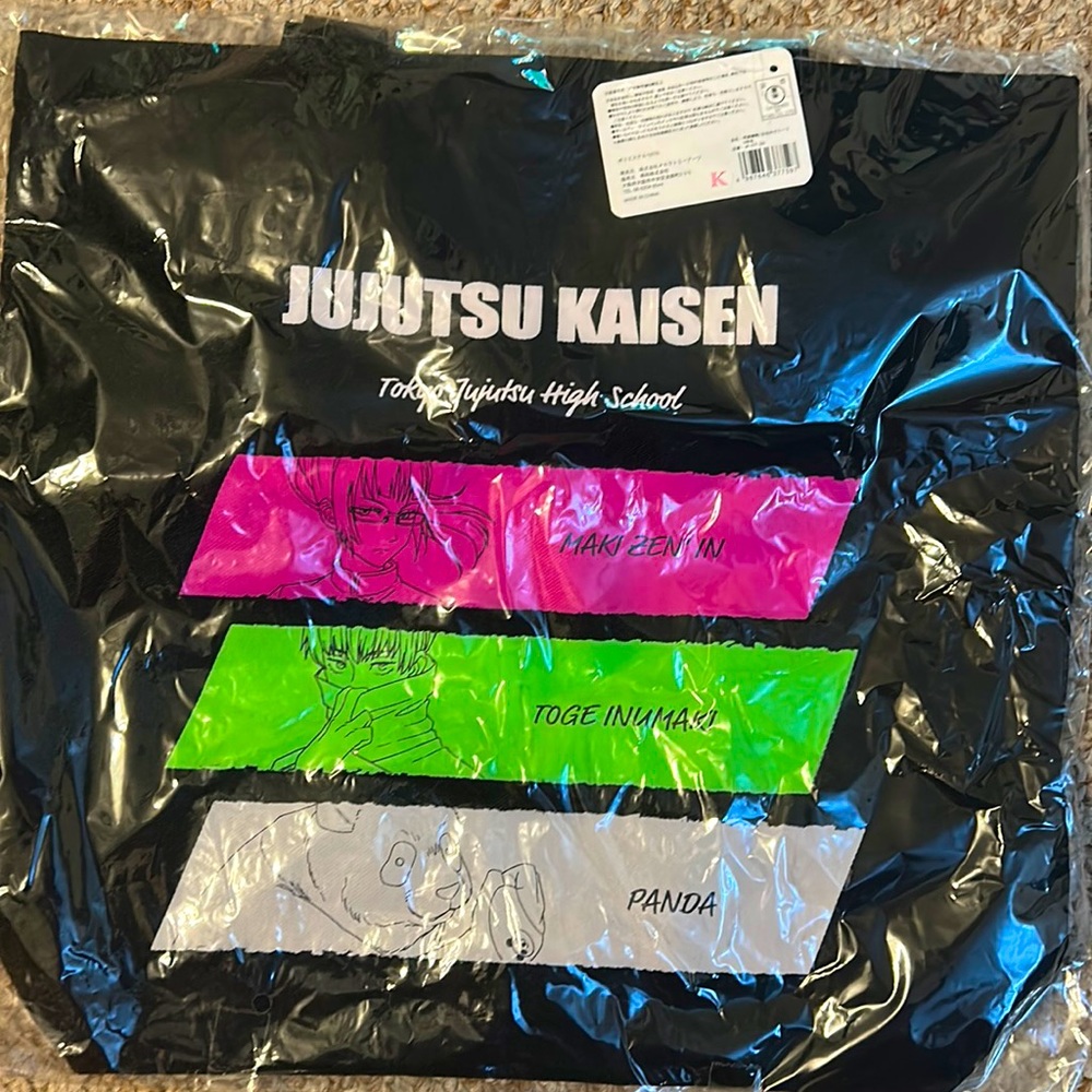 New in package anime jujitsu Kaisen tote bag.